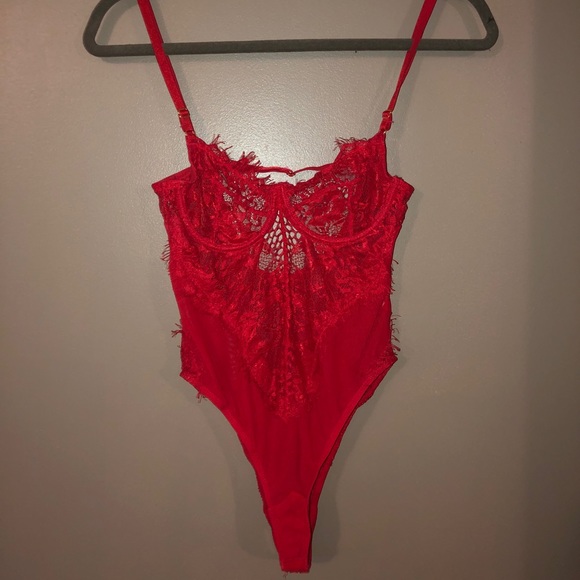windsor lace bodysuit